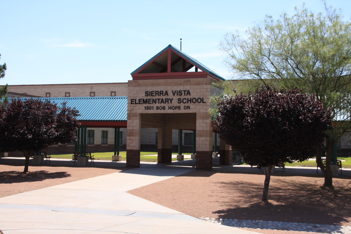 sierra-vista-elementary-school-wall