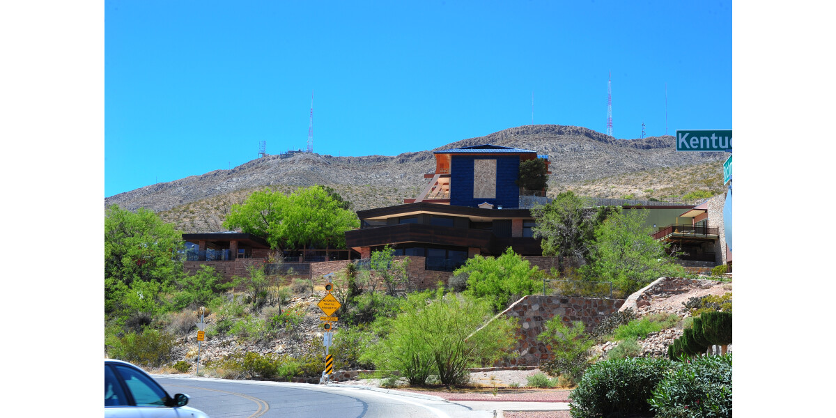 House Close To Scenic Drive El Paso, Texas wall