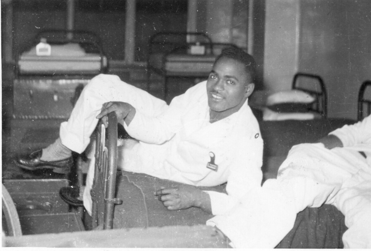 22 - Estine Davis Photo Collection