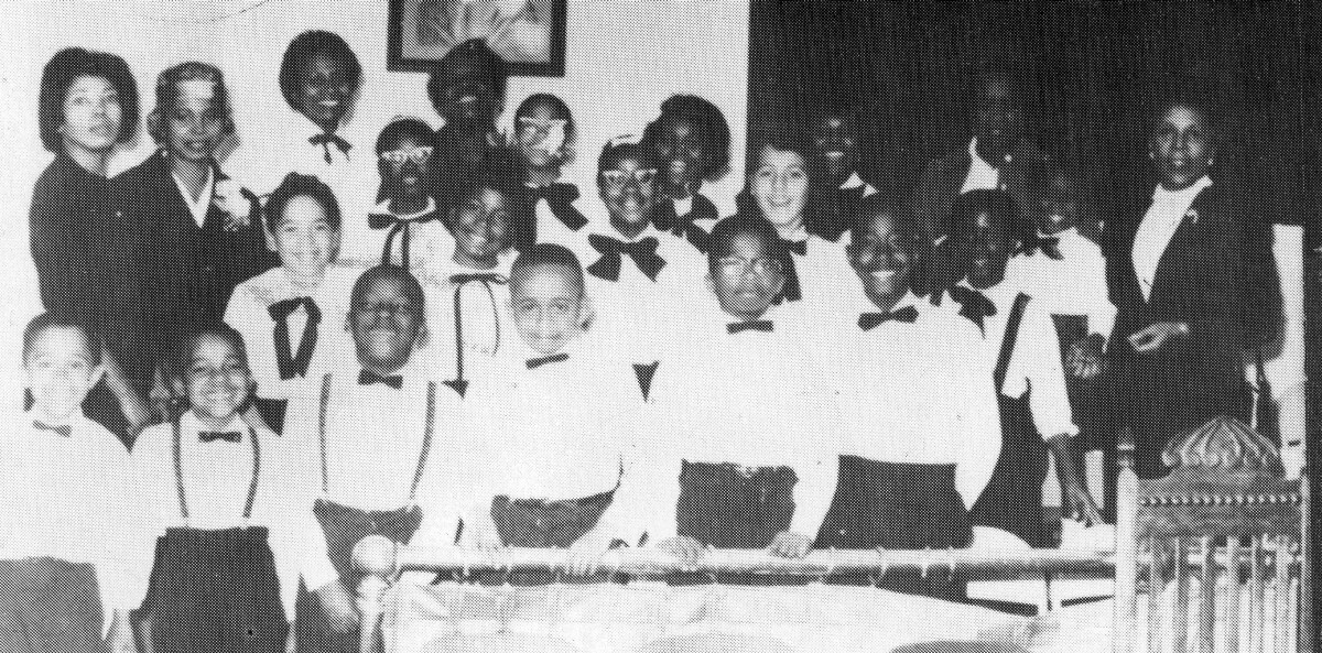 142 - Estine Davis Photo Collection